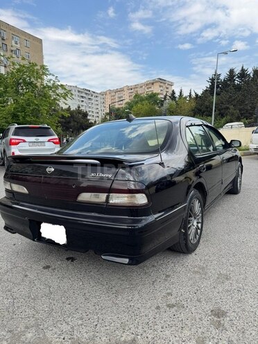 Nissan Maxima-4