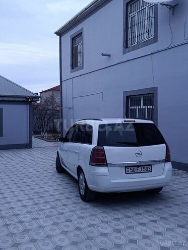 Opel Zafira-3