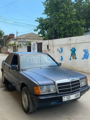 Mercedes 190-1