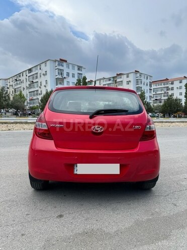 Hyundai i20-2