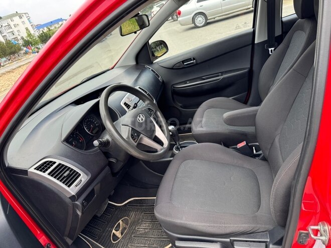 Hyundai i20-3