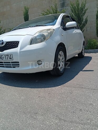 Toyota Yaris-2
