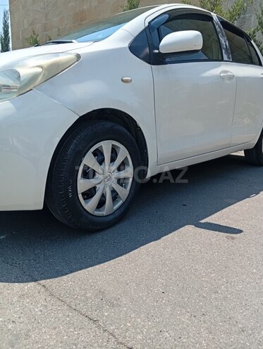 Toyota Yaris-4