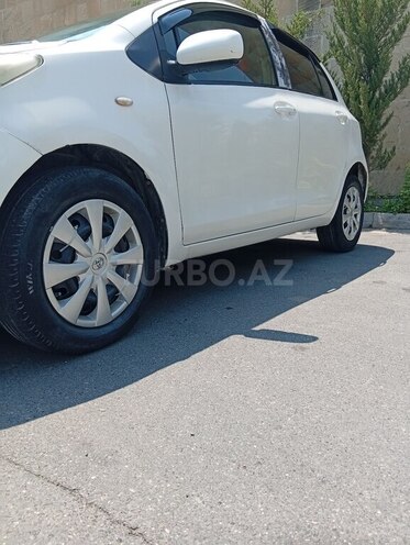 Toyota Yaris-3