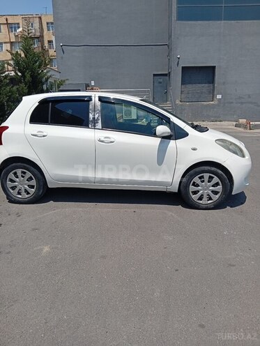 Toyota Yaris-8