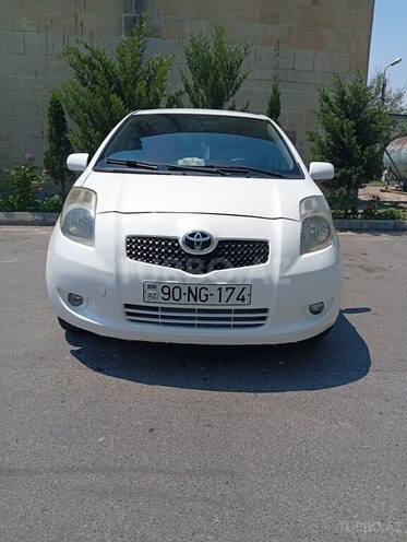 Toyota Yaris-1