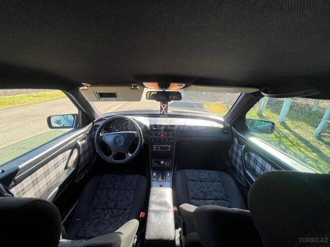 Mercedes C 200-8