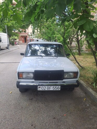 LADA (VAZ) 2107-1