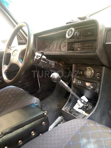 LADA (VAZ) 2107-4
