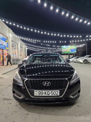 Hyundai Sonata-1