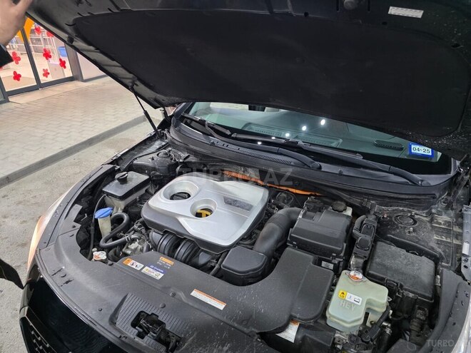 Hyundai Sonata-11