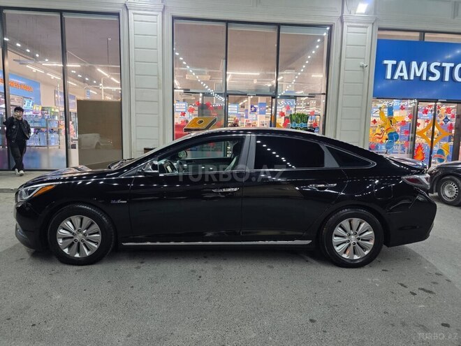 Hyundai Sonata-20