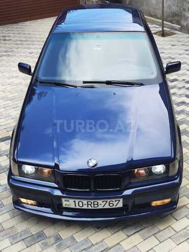 BMW 320-2