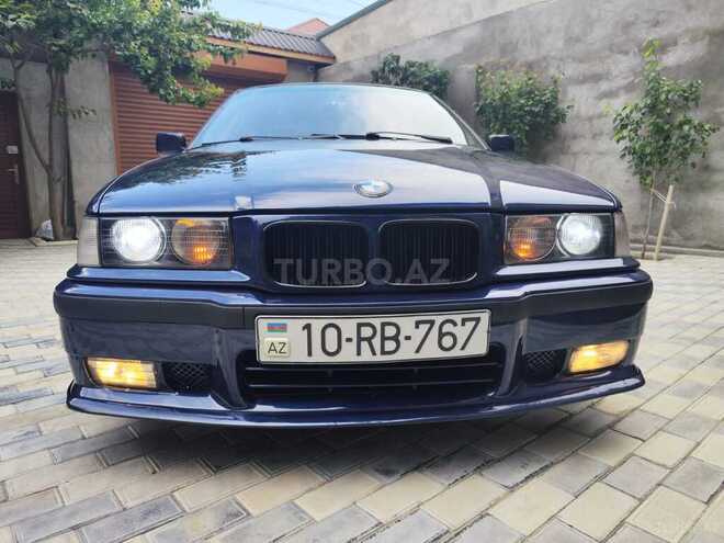 BMW 320-1
