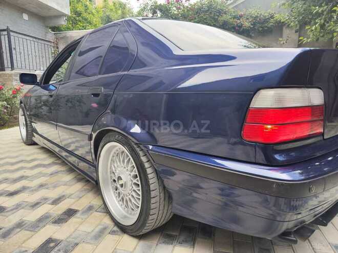 BMW 320-6