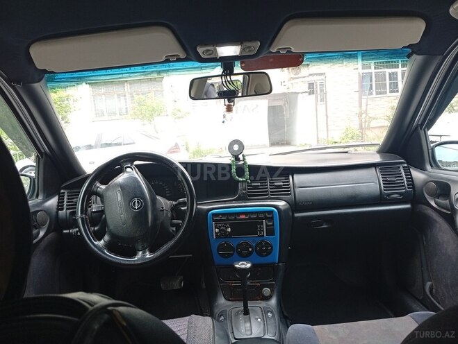 Opel Vectra-4