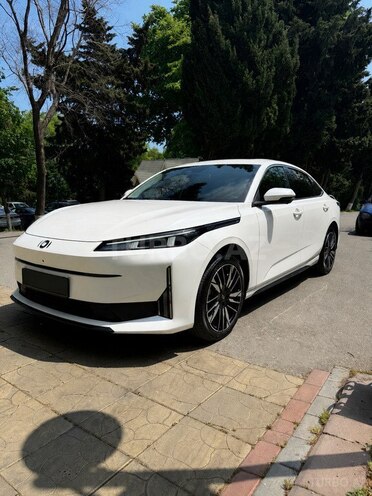 Changan Qiyuan A05-1