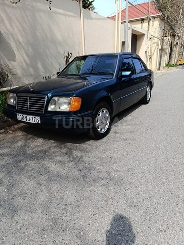 Mercedes 220 E-7
