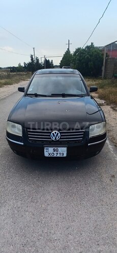 Volkswagen Passat-1