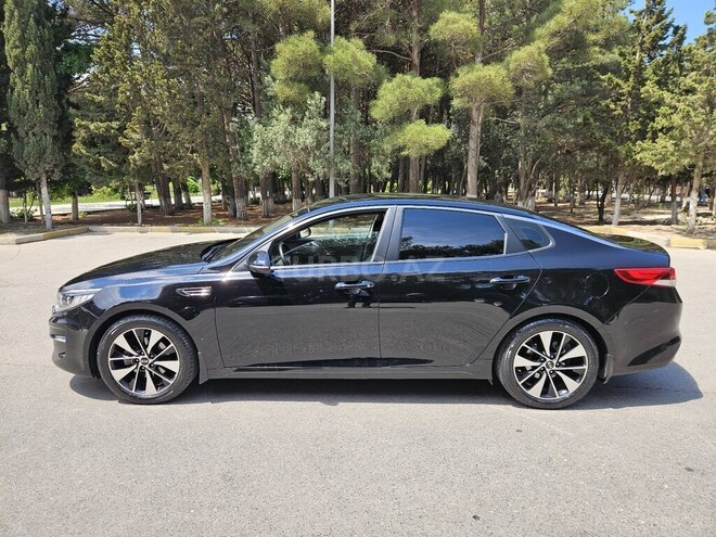 Kia Optima-4