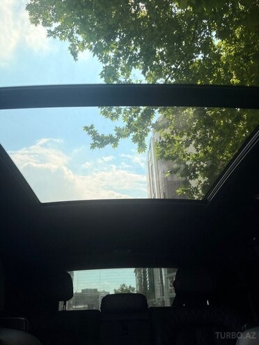 BMW X7-8