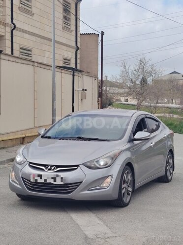 Hyundai Elantra-5