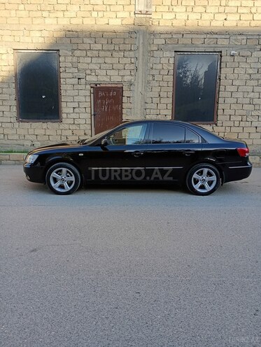 Hyundai Sonata-5