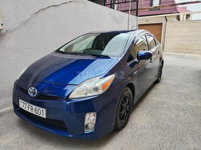 Toyota Prius-2