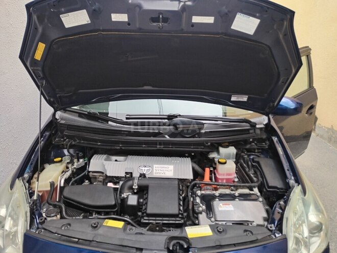 Toyota Prius-9
