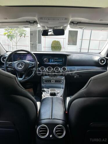 Mercedes E 300-14