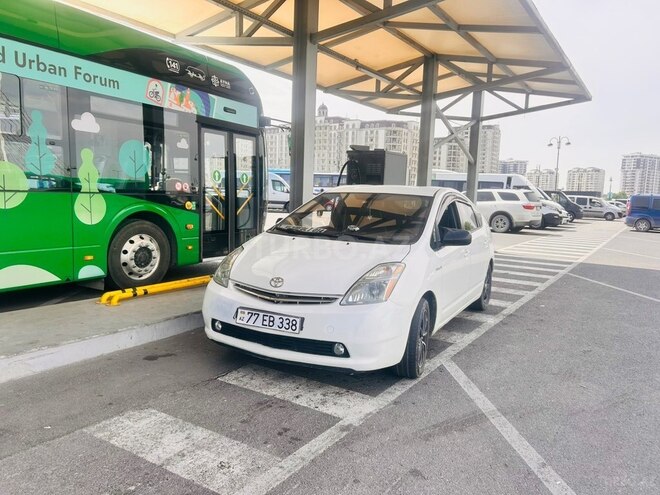 Toyota Prius-1