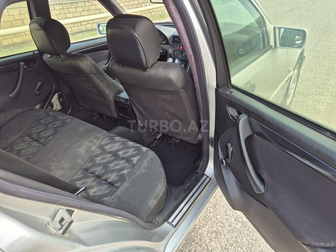 Mercedes C 180-13