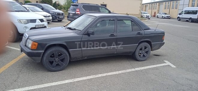 Mercedes 190-2