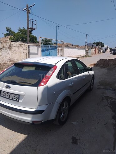 Ford Focus-6