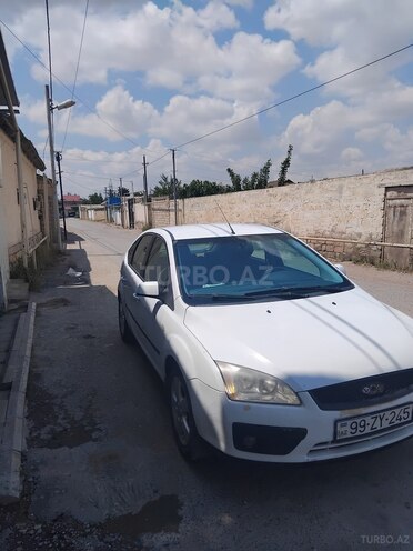 Ford Focus-2