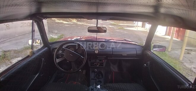 LADA (VAZ) 21011-12