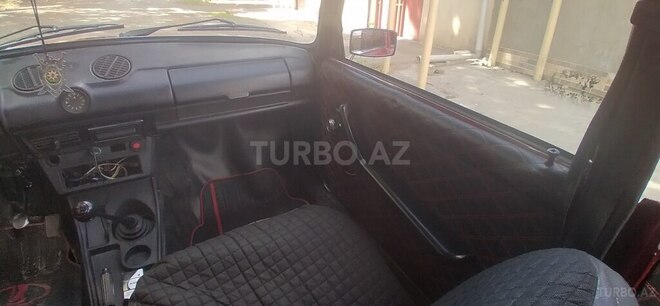 LADA (VAZ) 21011-13