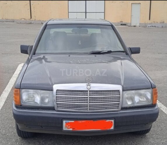 Mercedes 190-1
