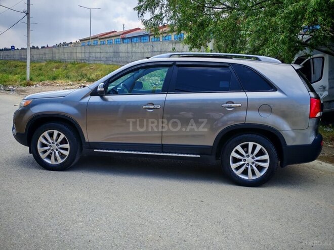 Kia Sorento-11