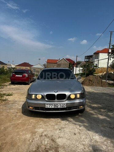 BMW 523-1