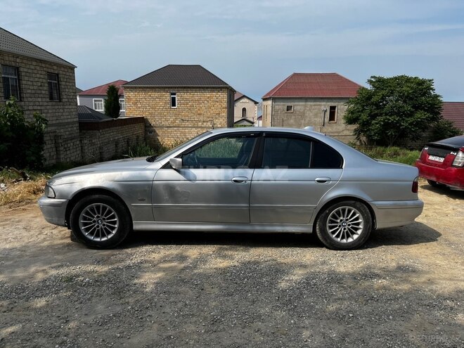 BMW 523-2