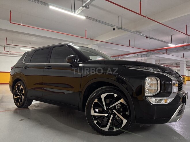 Mitsubishi Outlander-19