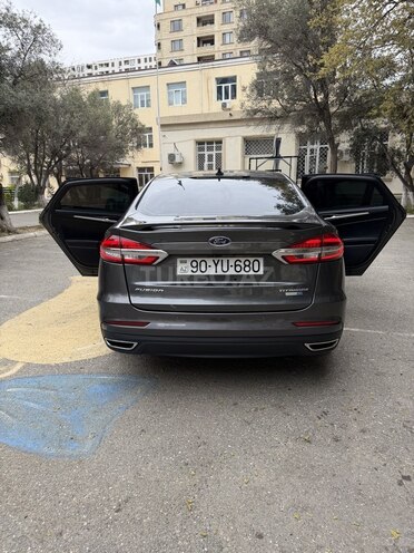 Ford Fusion (North America)-3