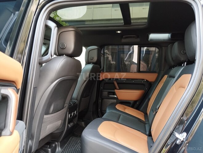 Land Rover Defender-13