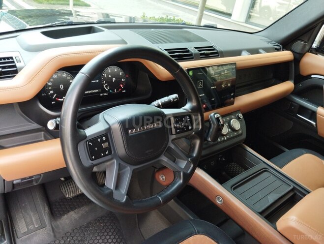 Land Rover Defender-11