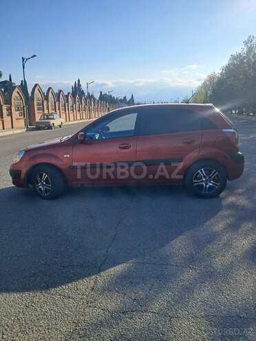 Kia Rio-7