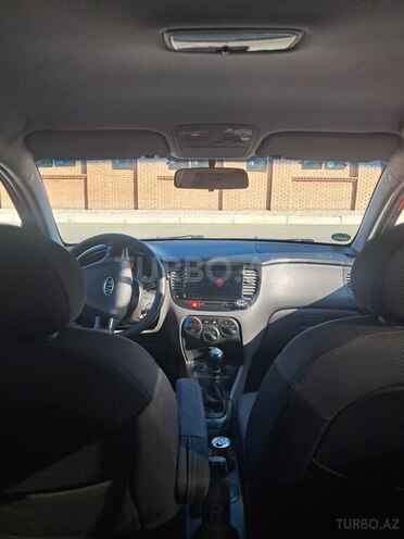 Kia Rio-9