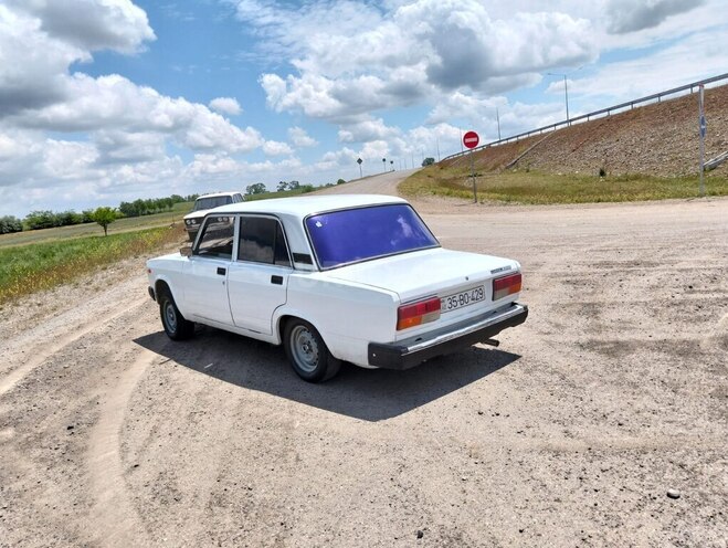 LADA (VAZ) 2107-6