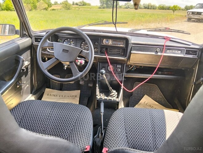 LADA (VAZ) 2107-9