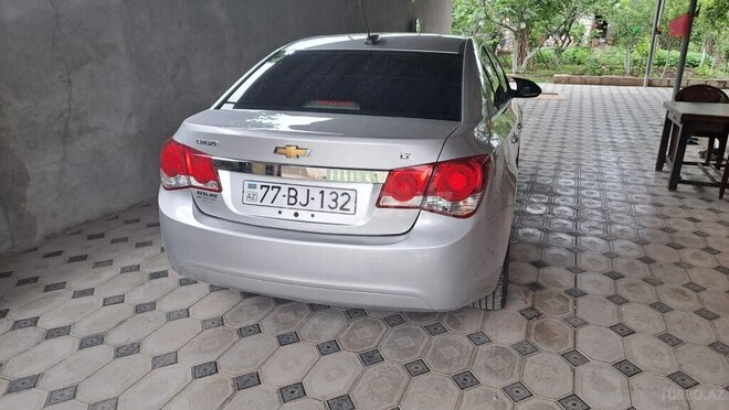 Chevrolet Cruze-4